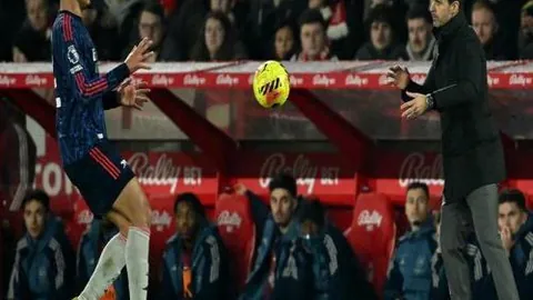 歐聯杯最佳選手競賽：B費、迪巴拉、波尼法斯、塔普索巴並列競爭名單。