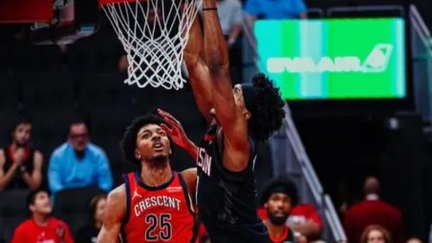 “2月22日NBA：尼克斯战骑士，唐斯精彩瞬间集锦”